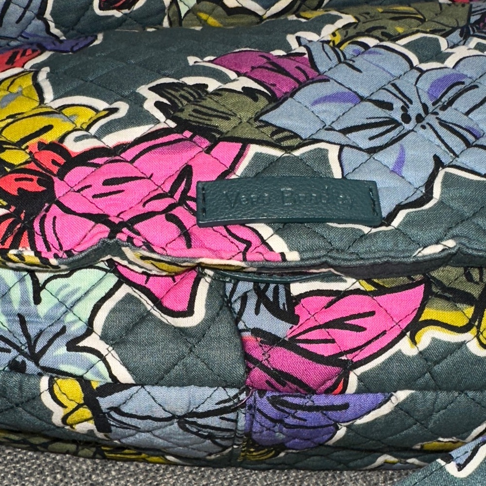 Vera Bradley Falling Flowers Pattern Carson Cross… - image 6